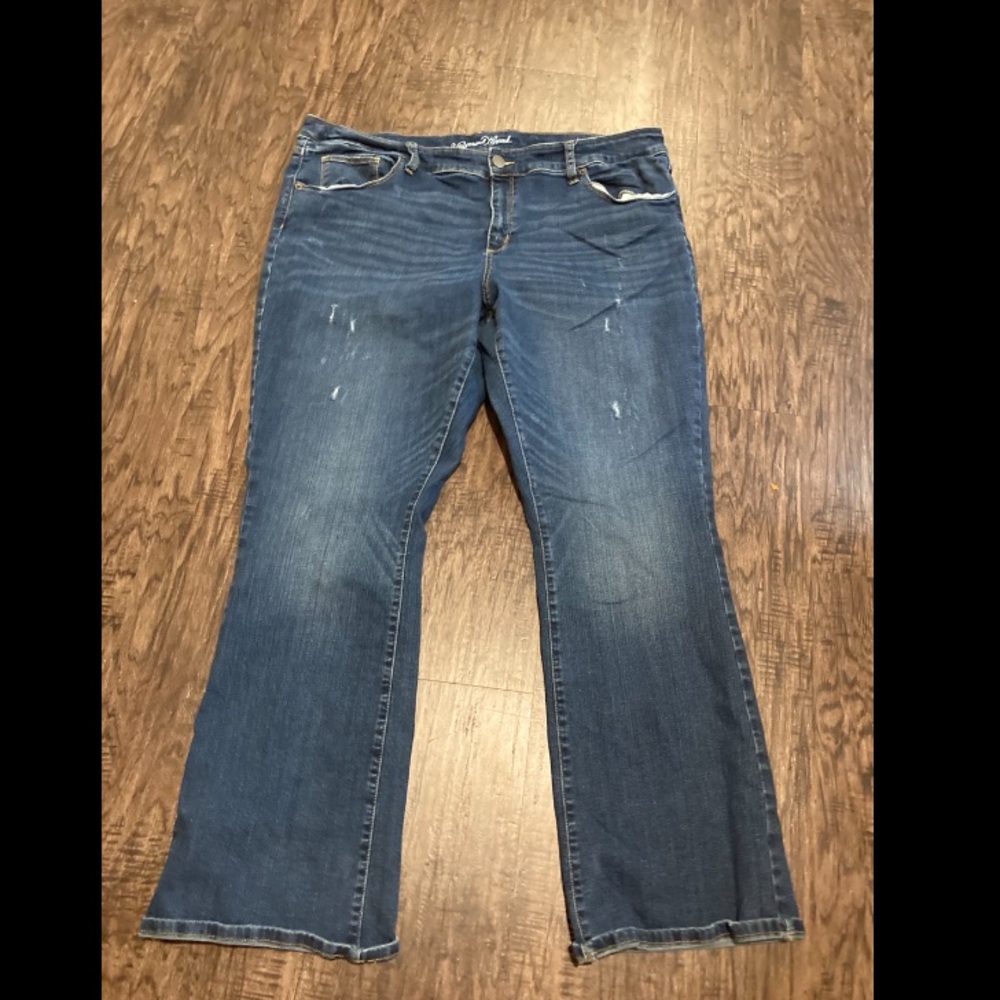 Universal Thread - Skinny Bootcut Jeans Size 20